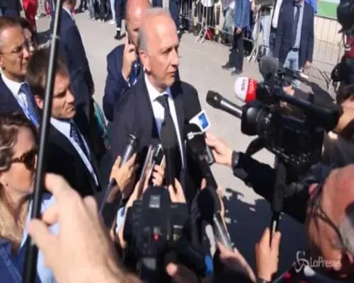 Bussetti a Palermo: "Vedrò la prof sospesa, provvedimento ingiusto"