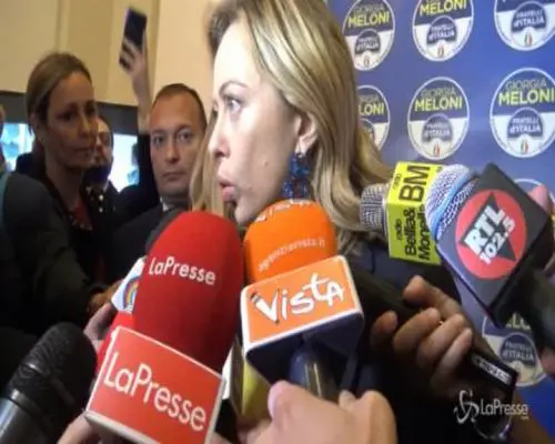 Meloni: "Italiani vogliono un altro governo, Lega con Fdi"