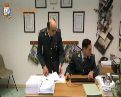 Truffa all'Inps con assunzioni false: 392 denunciati