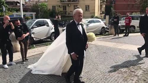 L'emozione di Lorella Boccia nel giorno del suo matrimonio