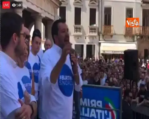 Ue, Salvini: “Andrò rispettosamente a Bruxelles a chiedere diritto di ridurre le tasse” 