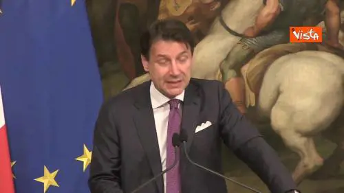Conte: "Se non si va avanti rimetto mandato a Mattarella"