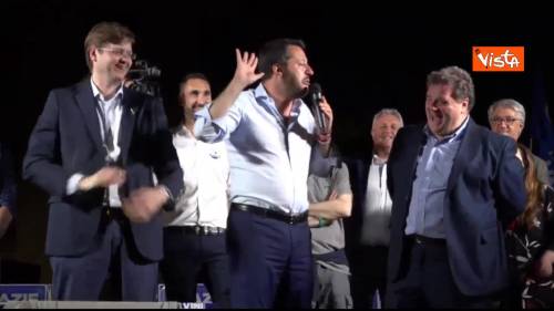 Salvini attacca Fico: "Aspettiamo anche la festa dei borseggiatori e dei lavavetri"
