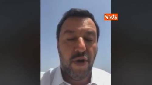 Salvini a Camilleri: "Scrivi che ti passa, io vado avanti"