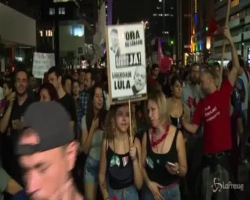 Brasile, scontri a San Paolo per lo sciopero contro la riforma della pensioni