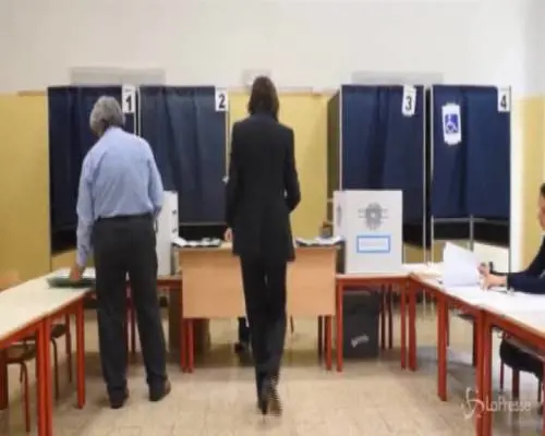 Voto Sardegna: centrodestra vince a Cagliari, ballottaggio a Sassari