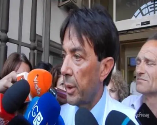 Camilleri, medici: "Condizioni restano critiche"