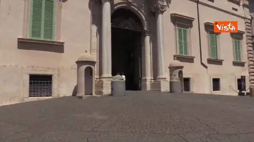  Conte e i Ministri lasciano il Quirinale dopo la colazione con Mattarella 