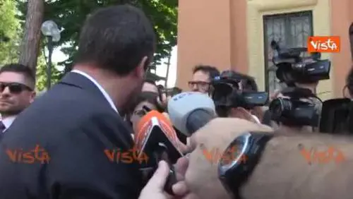 Salvini: "Di Battista? Chiacchierone tropicale a pagamento"