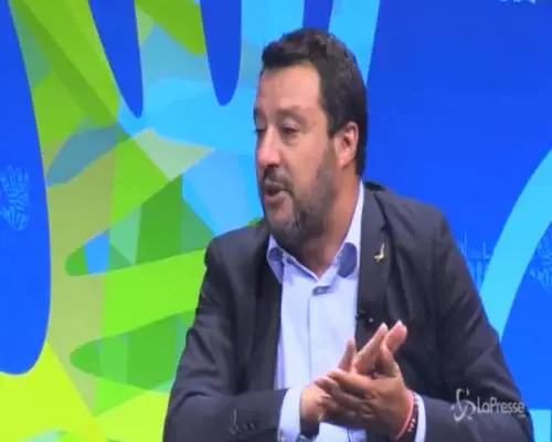 Ue, Salvini: "Dissanguare imprese? Dovranno passare sul mio corpo"