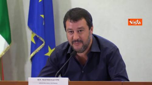 Sea Watch, Salvini: “Provocazione politica, può restare in mare fino a Natale”