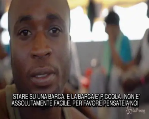 Sea Watch, l'appello di uno dei migranti a bordo