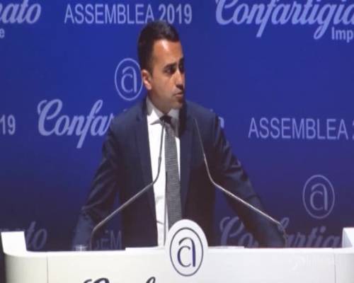 M5s, Di Maio: "Partito del cemento contro di noi"