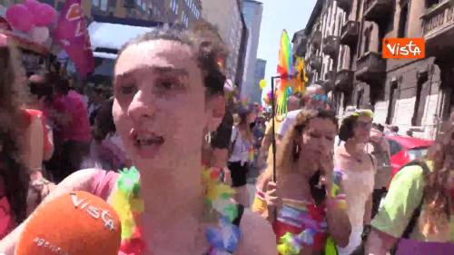 Milano Pride, la ragazza che ha fatto coming out: “Sono bisex non fascista”