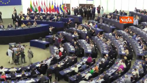 Parlamento Ue, Tajani cede il posto del Presidente a Sassoli