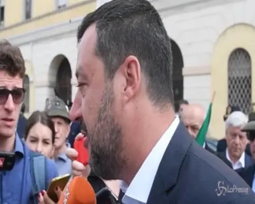 Migranti, Salvini: "La Trenta? Non rispondo alle polemiche