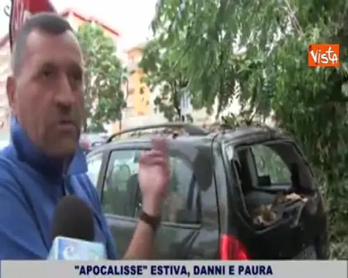 Il giorno dopo la tempesta, i cittadini di Ancona tra danni e paura 