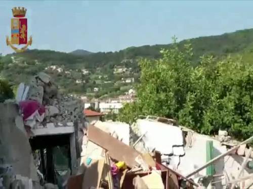 Esplosione palazzina all'Isola d'Elba: in azione anche la polizia