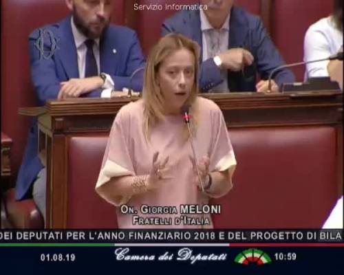 Giorgia Meloni propone aree di allattamento in Parlamento