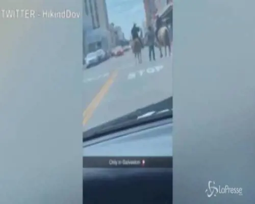 Afroamericano legato e trascinato dalla polizia, bufera in Texas