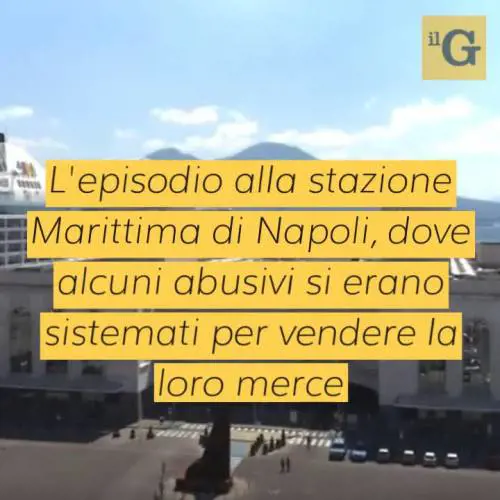 Napoli, ambulante aggredisce agenti durante controllo: è già libero