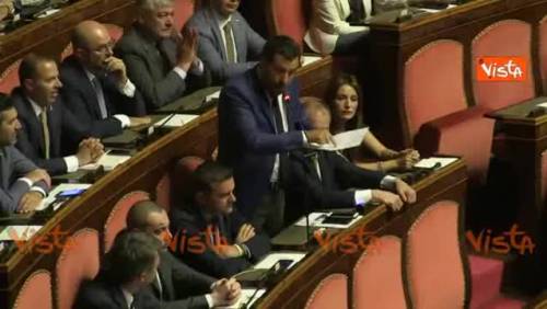 Salvini: "Accolgo proposta Di Maio, taglio parlamentari e poi voto"