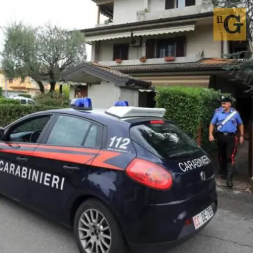 Padova,  nigeriano scavalca recinzione e si addormenta sotto gazebo