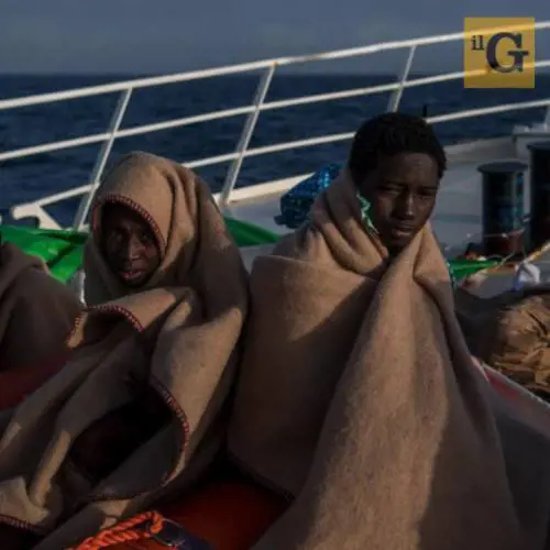 Trieste, gambiano si dichiara gay ed evita espulsione, sentenza choc