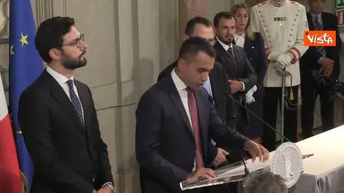 Di Maio: "Non lasciamo nave affondare, avviate interlocuzioni per maggioranza stabile" 