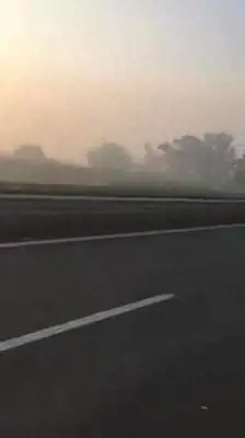 Terra dei fuochi, il risveglio con la nube nera dopo l'incendio di discariche abusive