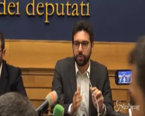 D'Uva (M5s): "Non ci interessano le poltrone, le tagliamo"