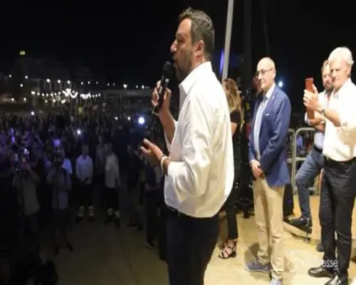 Governo, Salvini chiama i grillini delusi