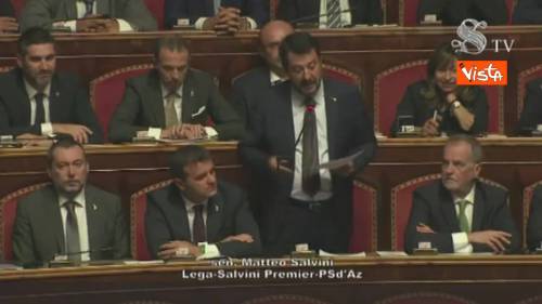 Salvini cita Aristotele: "Dignità non consiste nel possedere onori ma nella coscienza di meritarli"