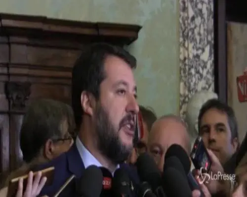 Salvini: "Conte ha fatto patto col diavolo"