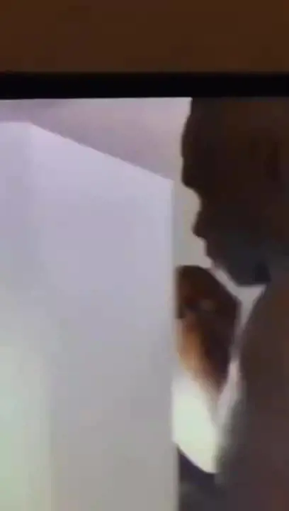 Balotelli e il video diventato virale: sta fumando negli spogliatoi?