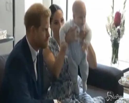 Harry e Meghan, prima uscita ufficiale con il piccolo Archie