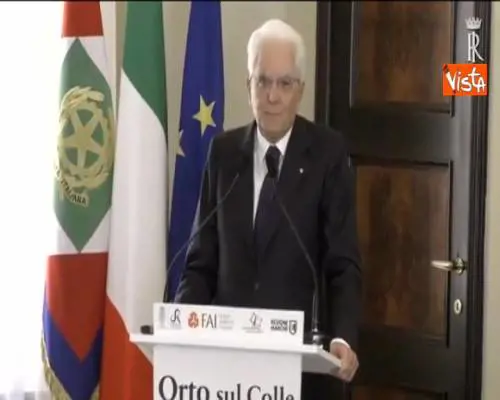 Mattarella cita Leopardi: "Scopo della societa' e' il bene comune"