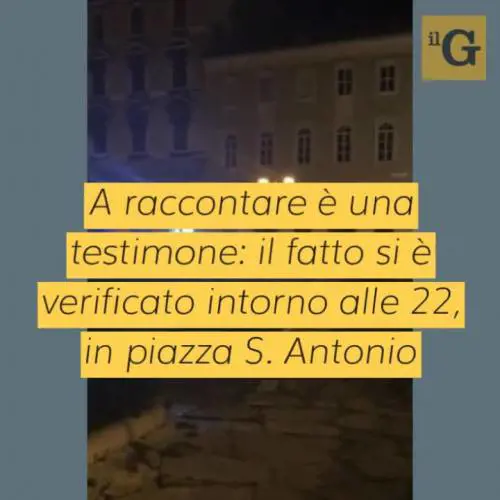 Ubriachi molestano le ragazze e aggrediscono i ragazzi. Poi il grido "Pakistan"