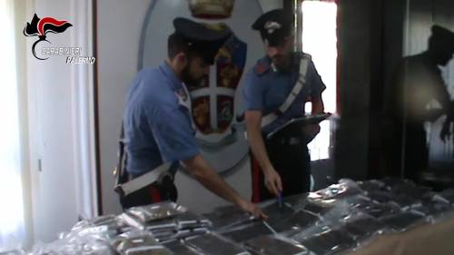 La droga nascosta nelle portiere dell'auto, maxi sequestro dei carabinieri