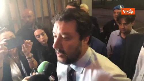 Carceri, Salvini: "La sinistra si occupa più dei detenuti che dei poliziotti"