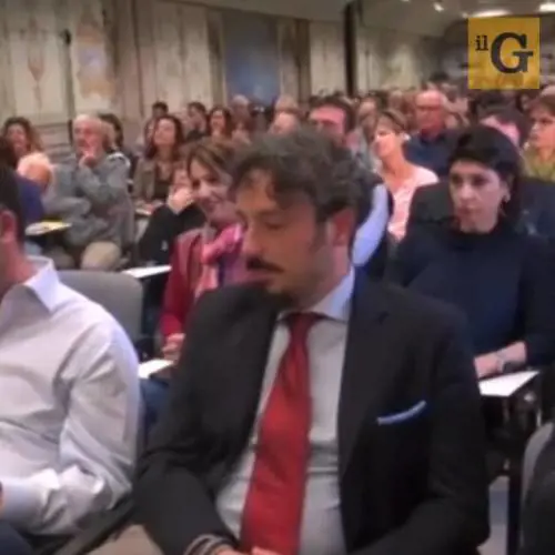 La storia sia diversa da Game of Thrones, la ricetta del ministro Fioramonti