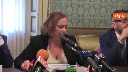 Lamorgese risponde a Salvini: "Non credo di aver creato io disastro in 20 giorni"