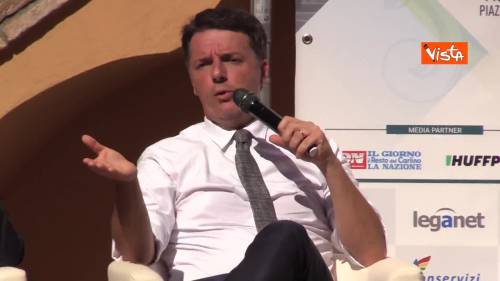 Manovra, Renzi ironico: “80 euro mancia, 15 in più in busta paga sono rivoluzione del proletariato”