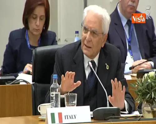 Mattarella: "UE superi gelosie del passato, altrimenti rimarrà marginale" 