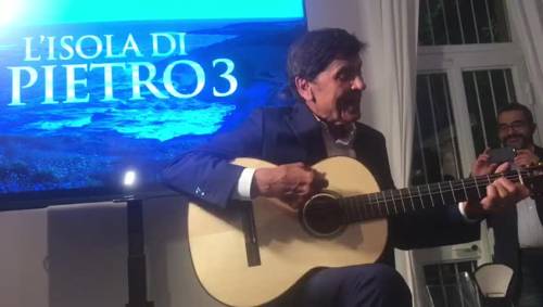 La terza stagione dell'Isola di Pietro. E Morandi improvvisa uno show