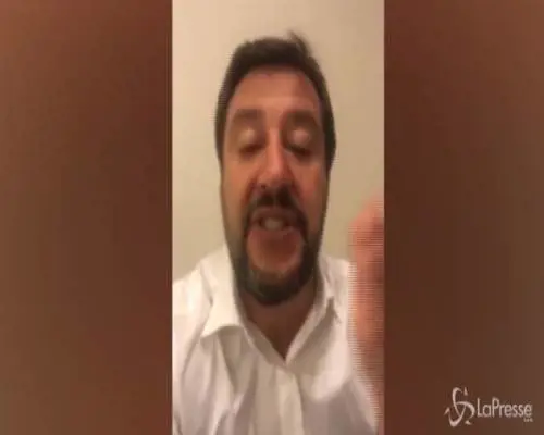 Manovra, Salvini: "Se toccano Quota 100 li teniamo in Parlamento giorno e notte"