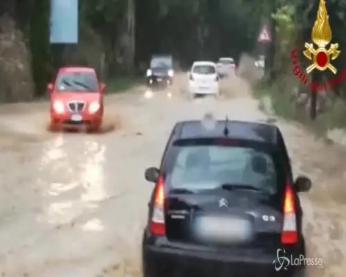 Maltempo Liguria, caos e scuole chiuse a Genova