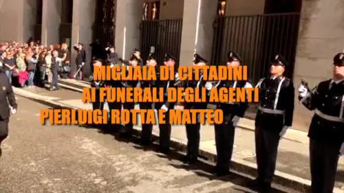L'addio di Trieste ai due poliziotti uccisi 