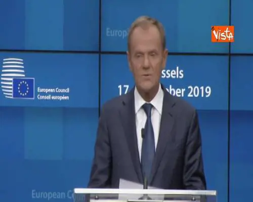 Tusk: "Rinvio negoziati per ingresso Macedonia e Albania è un errore"