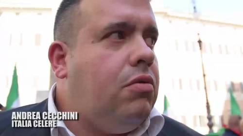 Polizia in piazza, Andrea Cecchini: "Siamo servitori, non servi"